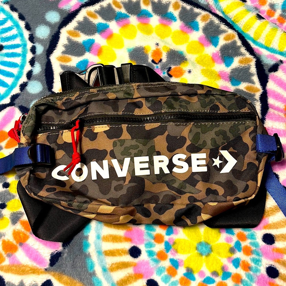 Converse camo Fanny pack